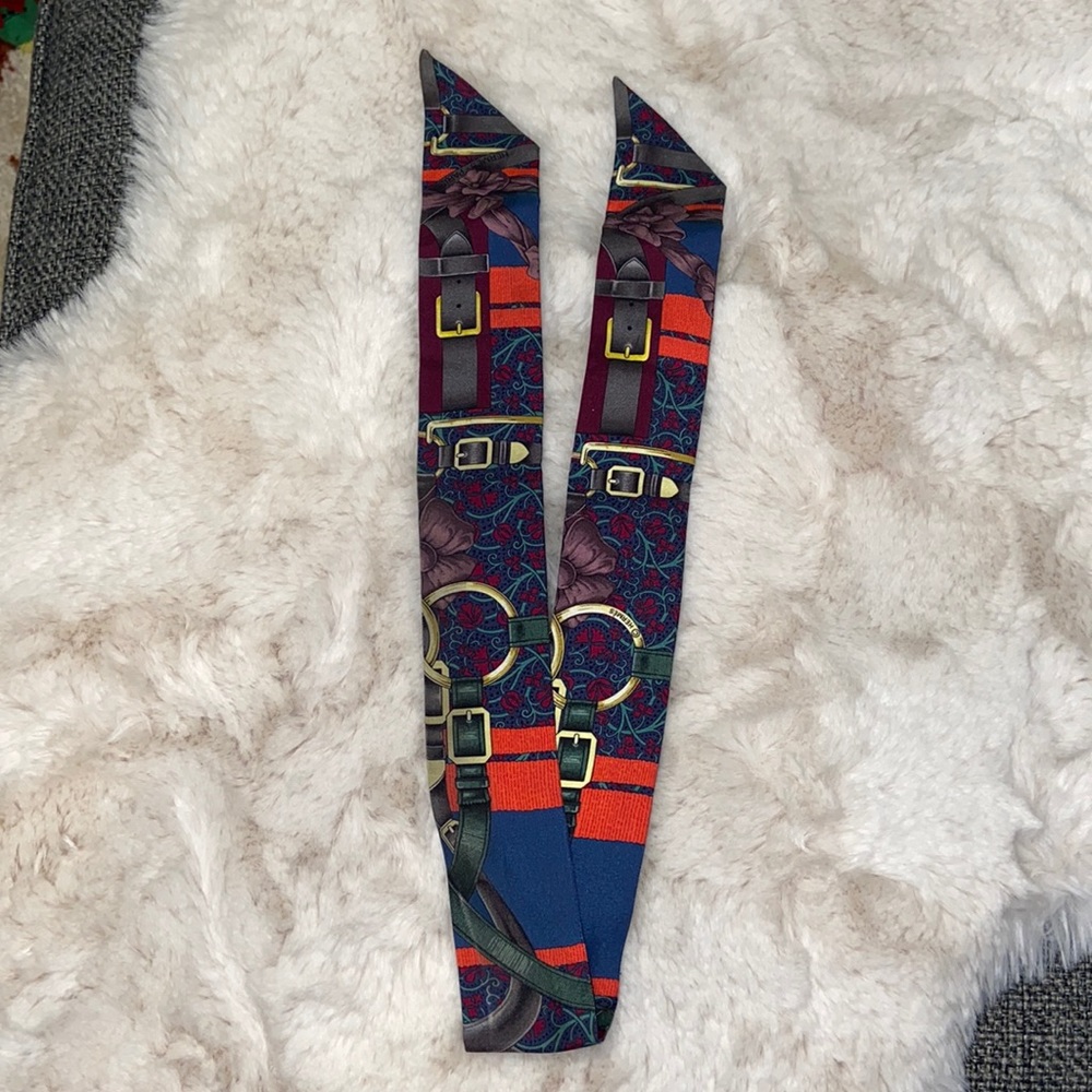 Hermès Blue Purple Multicolor Print Silk Twilly Scarf Accessory